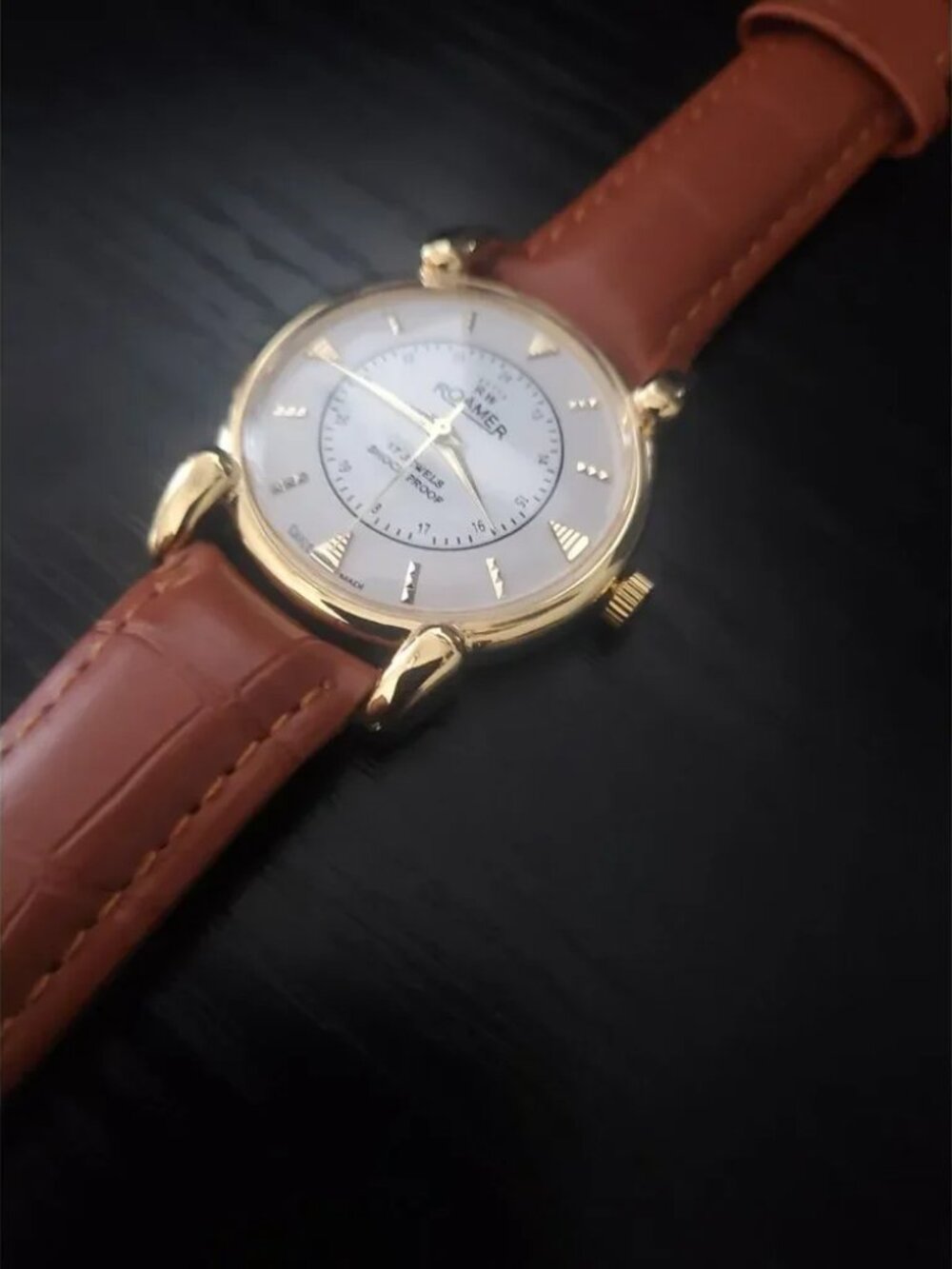 💁🏽‍♂️‎ RARE Vintage Vintage Roamer ST96 Mechanical Men's Watch 1.jpg